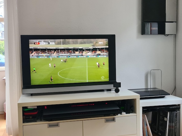 Neo Radio plays Internet Radio channels on a Beocenter 8500 in the Netherlands